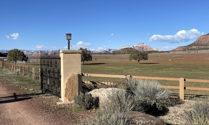 Apple Valley Casa | Custom Home On 40 Private Acres Overlooking Zion
