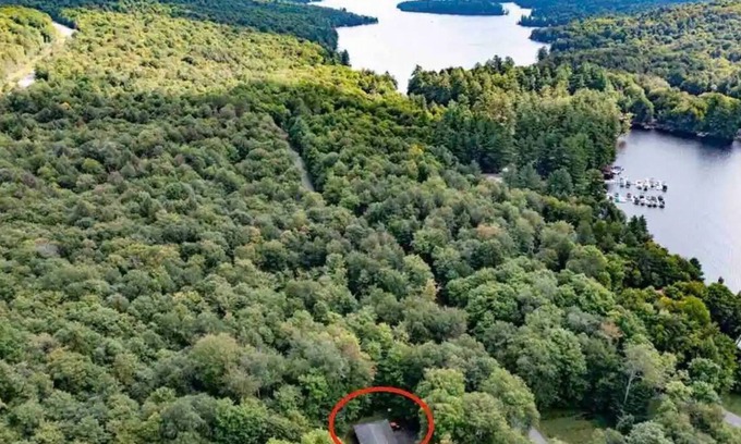 Old Forge Chalet De Esquí | Custom log home in the Adirondack Mountains "The Ducks Nest"