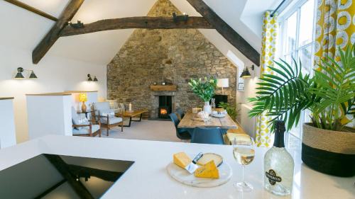 Beaumaris Casa | Custom Mews
