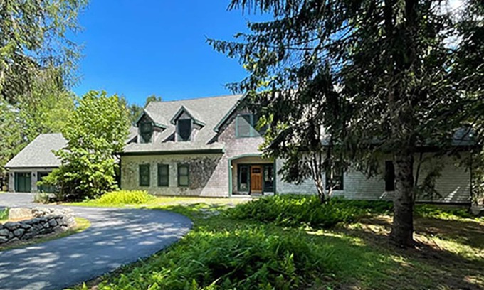 Mount Desert Casa | Custom New England Home, luxury, 6 BR, 3 Kings, Close to Acadia, Bar Harbor.