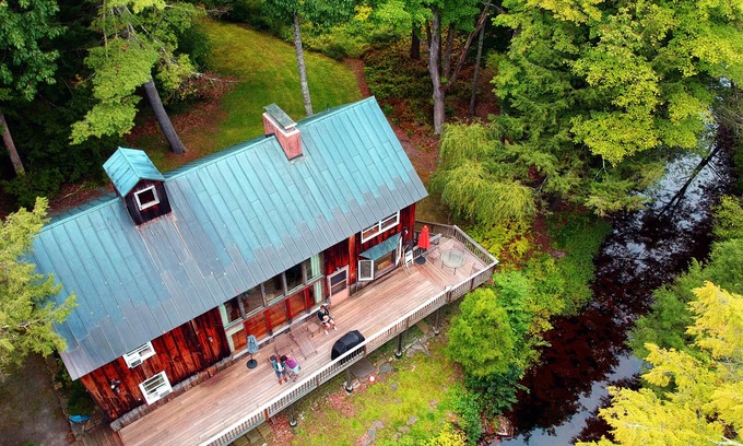 Bearsville Casa | Post personalizado y Beam Home en un Stream