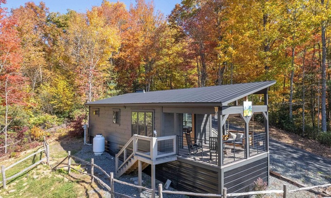 Topton Cabina | *Free night with any 2+ day reservation, now through March 31*