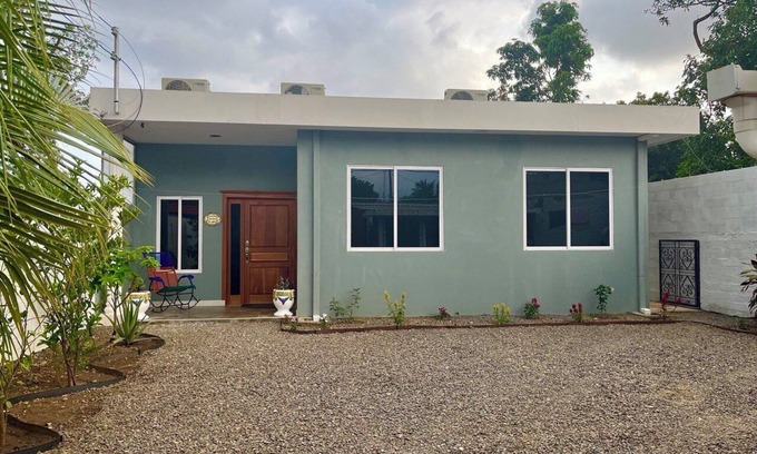 Nahuizalco Casa | Cute and Comfy Casa de Los Abuelos House in Nahuizalco