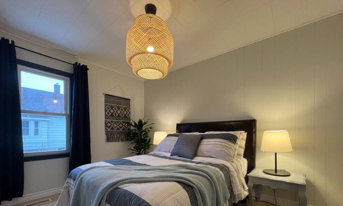 St. Catharines Casa | Cute Bear Inn