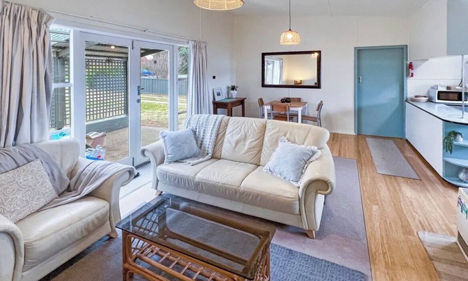 Berridale Casa | Cute Cosy 2BR House - Best Value