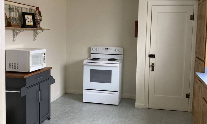 Baker City Casa | Cute Cottage Steps from Historic Downtown