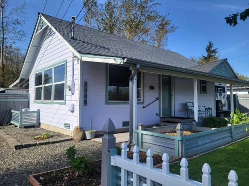 Birch Bay Apartamento | Cute Cottage with fully fenced yard