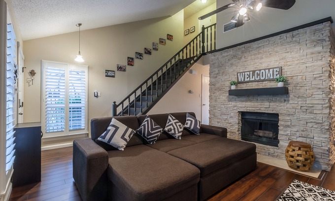 Lewisville Casa | Linda casa cerca del aeropuerto DFW, Grapevine Mills & Gaylord Resort