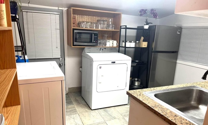 Lander Casa | Cute Lil House