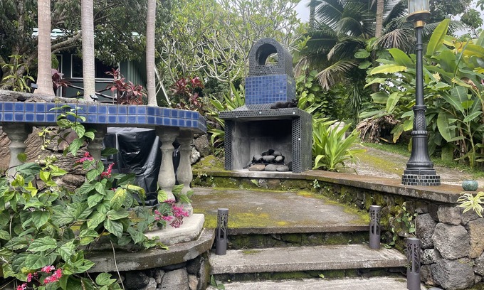 Honalo Apartamento | Cute Loft Studio above Kona, surrounded by Coffee farms