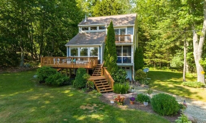Georgetown Casa | Cute Maine Cottage: Woods & Water View