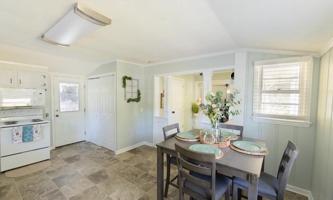 Rosewood Casa | Cute n' Comfy Capers