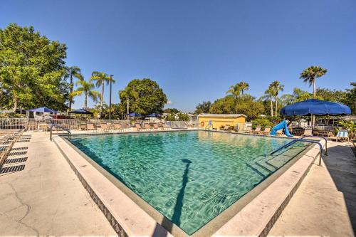 El Jobean Casa | Cute Port Charlotte Home with Resort Amenities!
