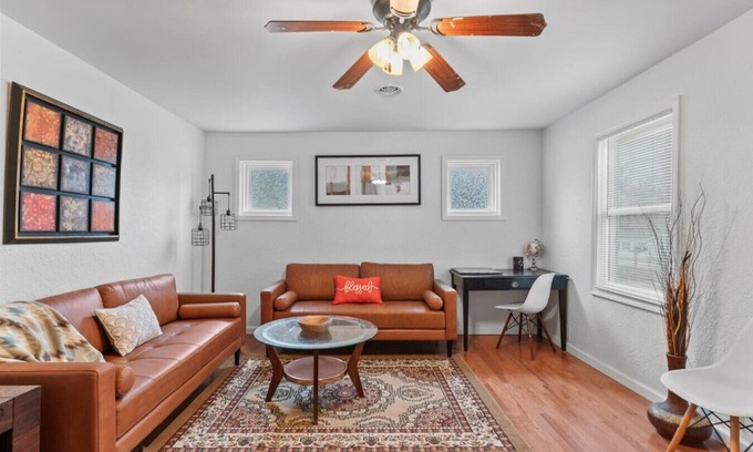 Imperial Casa | Cute ranch house -quiet & safe -3 BR 1 Bath