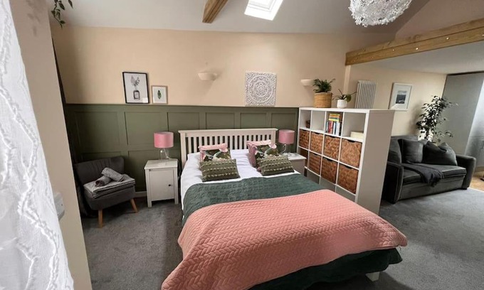 Worthing Apartamento | Cute Studio with kitchen, patio and free parking