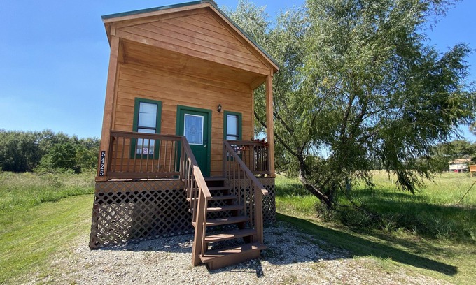 Cleveland Cabina | Linda pequeña casa! Ambiente al aire libre!