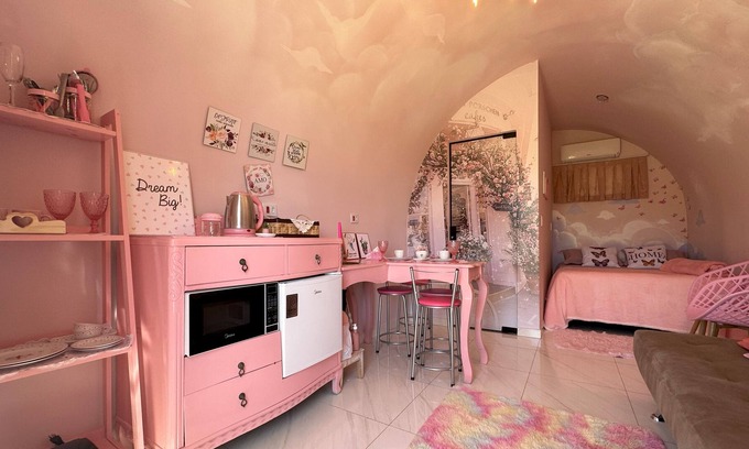 Cascavel Cabina | cuteness themed hut