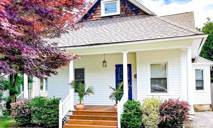 Avon Casa | Cutest Beach House