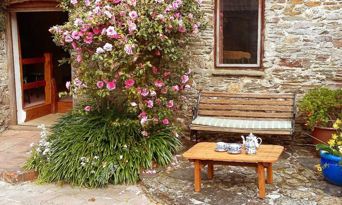 Totnes Cabaña | CUTTRYE OLD DAIRY, character holiday cottage in East Allington