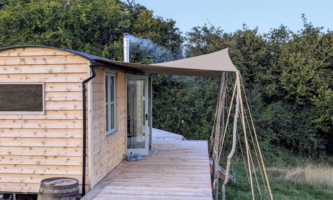 Monmouth Cabina | Cwtch Bryn | Off-grid Escape | Wilder Nature