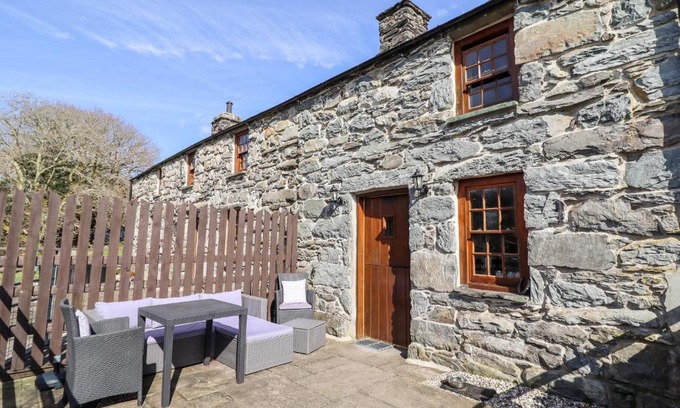 Llanbedr Casa | Cwm Yr Afon Cottage