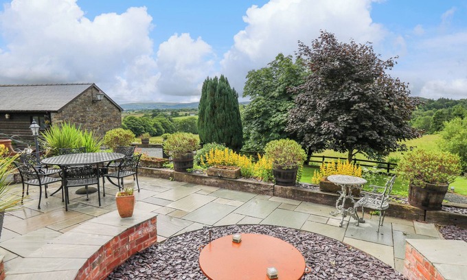 Builth Wells Cabaña | Cwmfadog