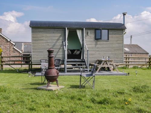 Rhyd-y-foel Casa | Cwtch Winnie Shepherds Hut