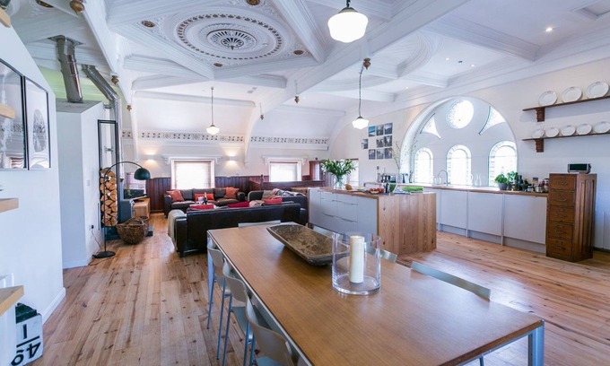 Ty Croes Apartamento | Cwyfan - a dog that sleeps 8 guests in 4 bedrooms