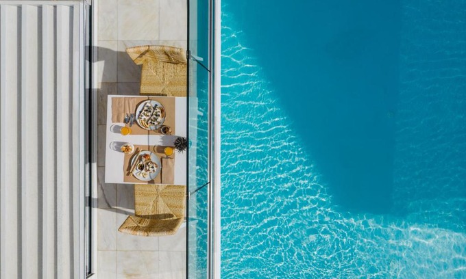 Agios Vasileios Hotel | Cyano Hotel