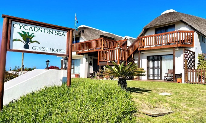 Saint Francis Bay Cama Y Desayuno | Cycads on Sea Guest House