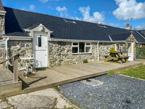 Garn Fadryn Casa | Cyll Y Felin Fawr 2