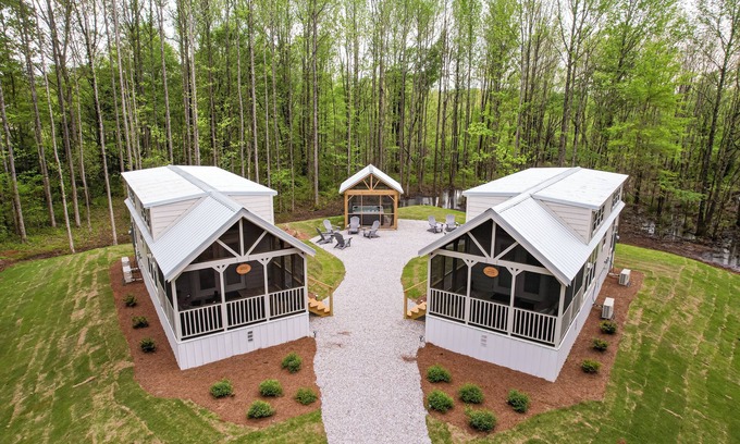 Belden Cabaña | Cypress - NEW Cottage in woods @ Moon Lake Farm - HOT TUB - LAKE - KAYAK - FISH
