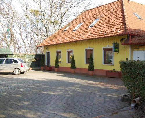 Tata Casa | Czérna Vendégház
