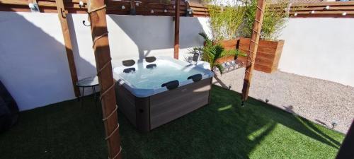 Le Somail Apartamento | Détente et jacuzzi au Somail
