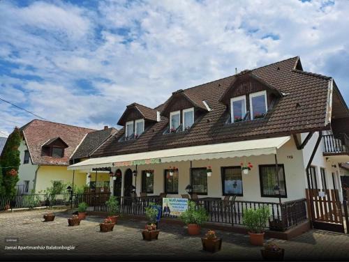 Balatonboglar Apartamento | Dózsa Vendégház
