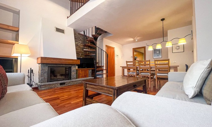 Puigcerda Apartamento | Dúplex con encanto en Puigcerdà: ¡Un lugar único!