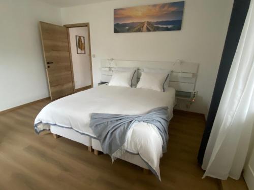 Belhez Apartamento | D-012 Bel appart et balcon climatisé parking privé gratuit sur demande