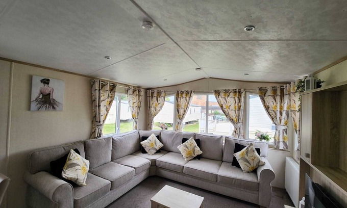 St Margaret's at Cliffe Cabina | D&AShortBreaks-StMargaretsBay-WiFi-Parking