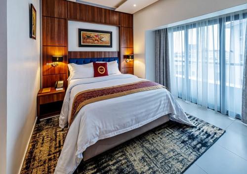 South West Hotel | D Belwood suites Near Airport