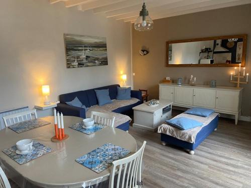 Grandcamp-Maisy Casa | D-Day Cottage La Maove