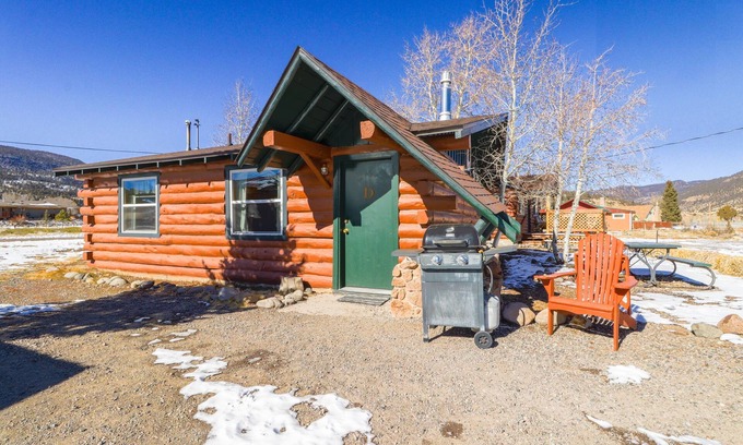 South Fork Cabina | "D" Deer Cabin - South Fork “D”