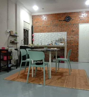 Kusial Casa | D GARDEN HOME STAY