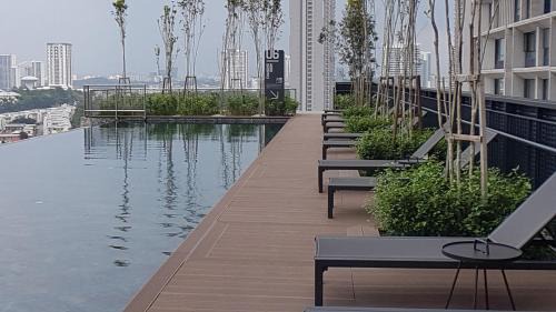 Cyberjaya Apartamento | D'Kroll Tamarind Cyberjaya 1 Bedroom Premium Suite with Netflix