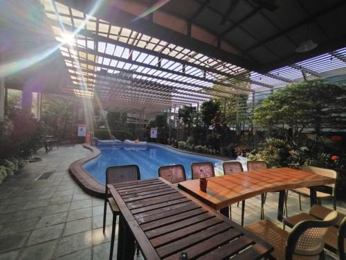 Kuantan Casa | D'Laman Tok Sira 30Pax 5R3B with Olympic size private pool