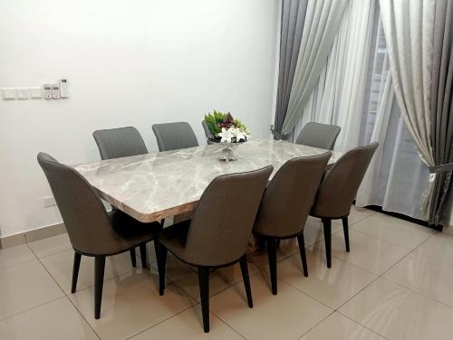Daerah Kulai Casa | D'Marvela Homestay & Event