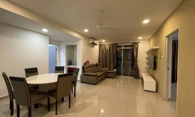 Daerah Kulai Apartamento | D'putra Suite condo Johor Premium Outlet Senai airport
