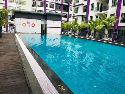 Bukit Baru Apartamento | D'sarang Cinta Homestay Swimming Pool Melaka