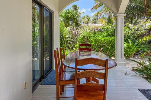 San Pedro Apartamento | D1 at Blue Water Beach Villas