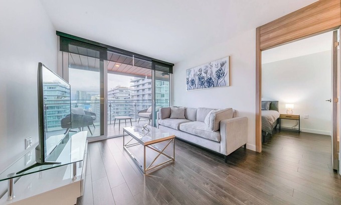 Southeast False Creek Apartamento | D51 - Brand new, two bedroom apartment in Olympic Village