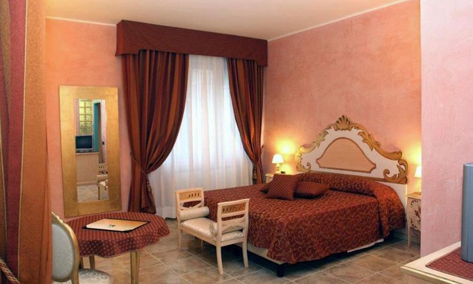 Recco Hotel | Da ö Vittorio SRL